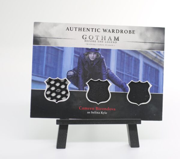Cryptozoic Gotham Season 1 Camren Bicondova Triple Wardrobe Relic #TM2
