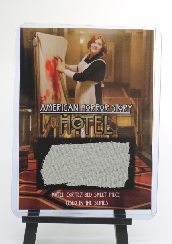 AMERICAN HORROR STORY HOTEL CORTEZ BED SHEET MINI DISPLAY SCREEN USED